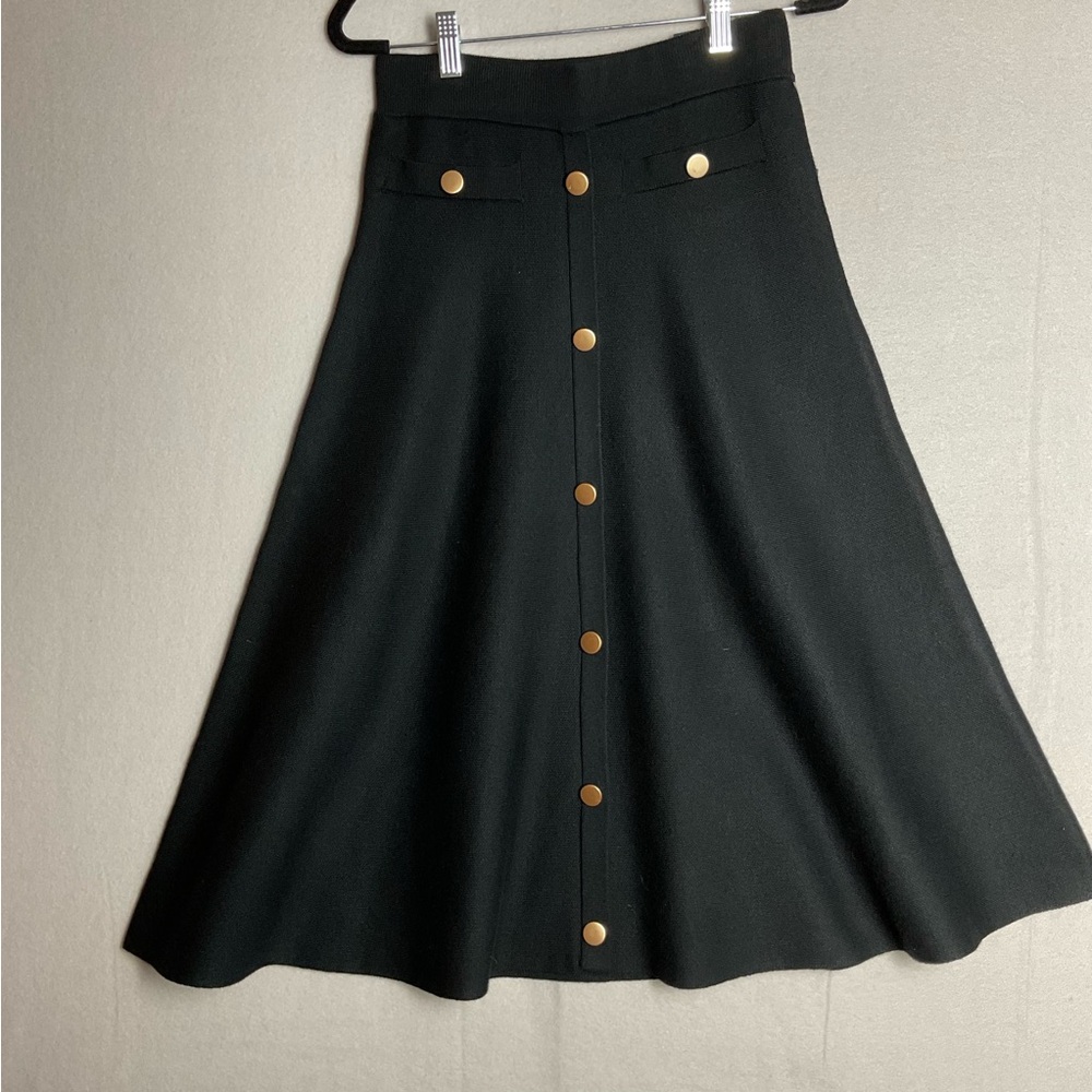 Lark+Grey Black A-Line Skirt, size small